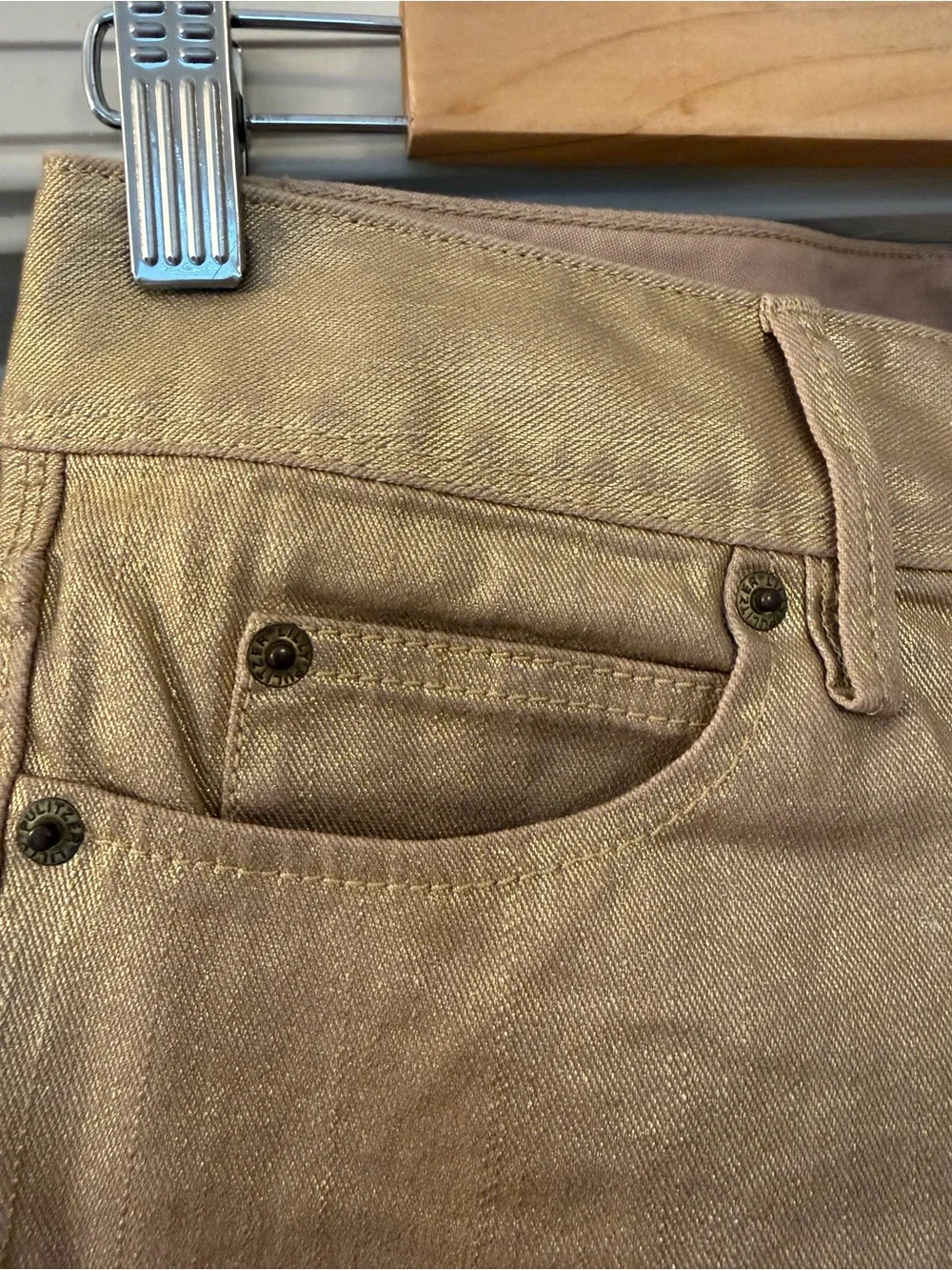 Lilly Pulitzer size 4 Metallic Gold Worth Skinny Mini Pants